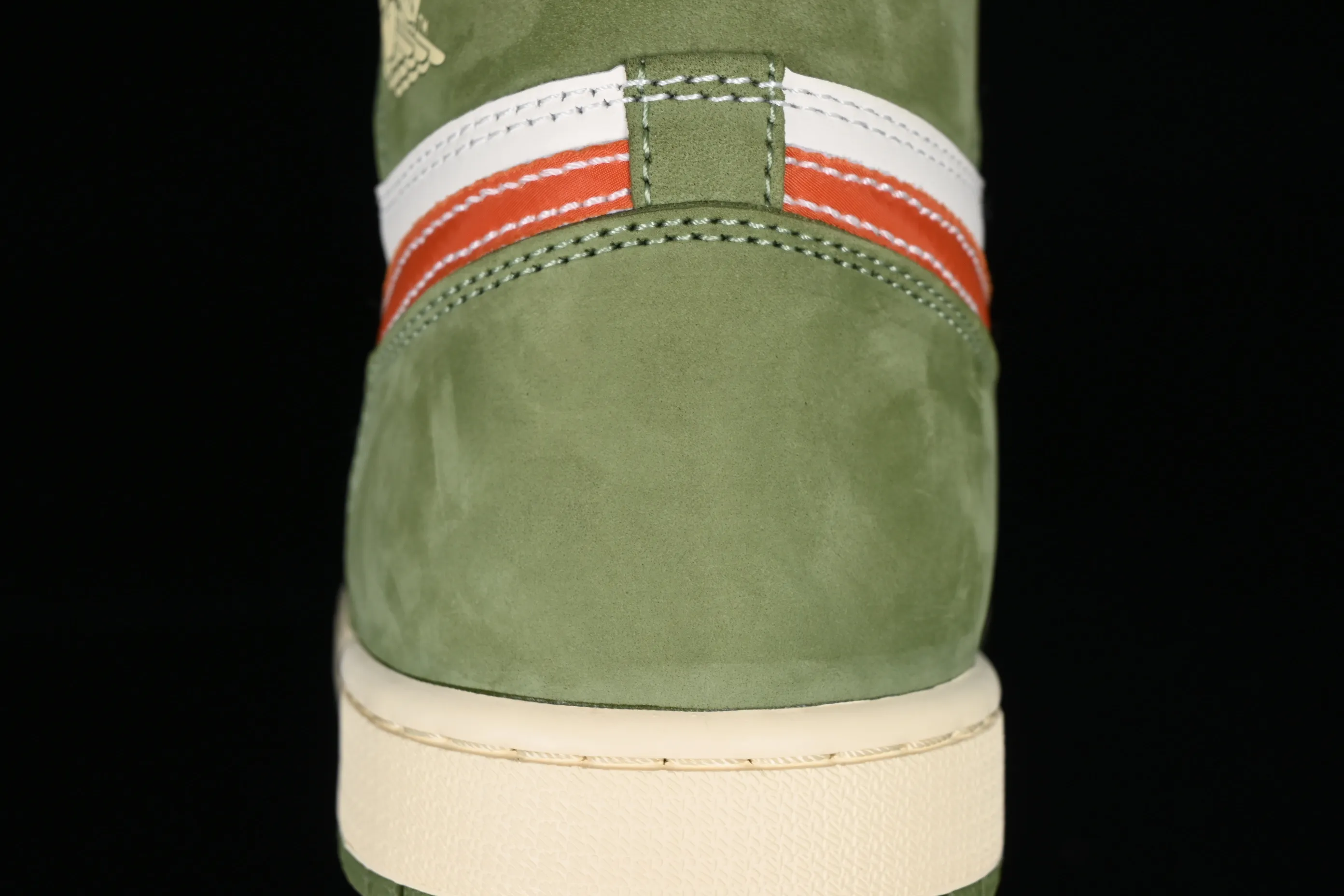 All categories Air Jordan Jordan series basketball shoes Air Jordan 1 High Air Jordan 1 High OG "Celadon" AJ1 Joe 1 deconstructed retro coconut milk green high-top basketball shoes FB9934-300